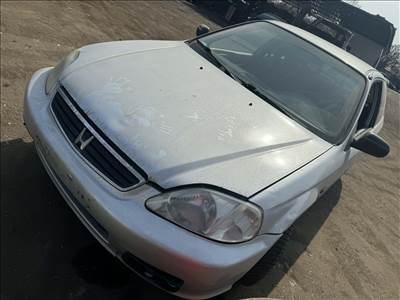 Honda Civic VI 1.4 -D14Z-  bontott alkatrészei