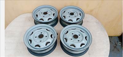  Suzuki, stb. felni garn. 4 x 114,3 lyuk, rozsdamentesen, szép állapotban eladó Pécsett.