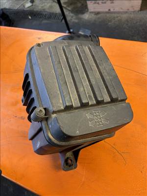 Volkswagen Caddy III légszűrő 