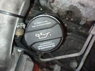 Skoda Superb I Olajbeöntő Sapka *149792*