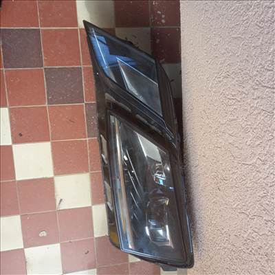 Skoda Octavia fényszóró