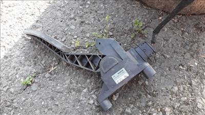 Opel Astra G 2.0 DI 16V gáz pedál  0281002278