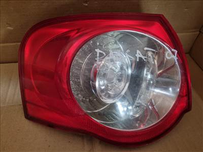Volkswagen Passat B6 1.9 TDI VW Passat B6 kombi hátsó lámpa  2533c9945