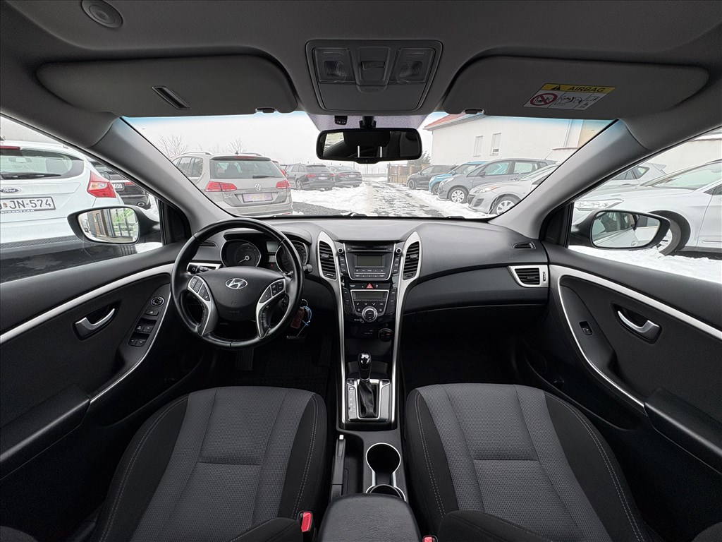Eladó Hyundai i30cw 1.6 CRDi (1582 cm³, 128 PS) 10. kép