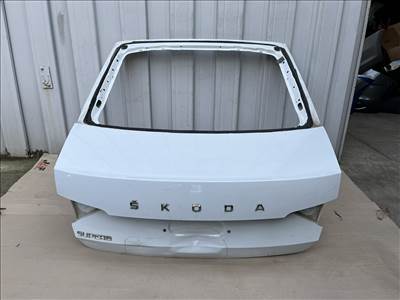 Skoda Superb III(3V) facelift limuzin csomagtér ajtó 3v5827159a