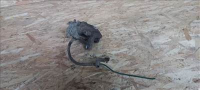 Renault TRAFIC 01- 1.9 Jobb hátsó féknyereg munkahenger tartó 00001719