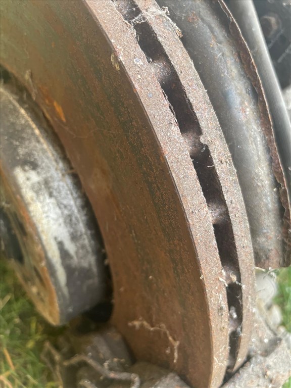 Volkswagen Passat B6 2.0 CR TDi Gyári Bontott Alkatrészei  94. kép