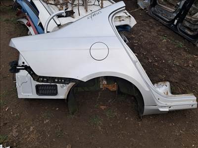 Volkswagen Passat B7 sedan Jobb hátsó sárvédő negyed 