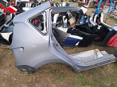 Toyota Verso I Jobb hátsó sárvédő negyed 