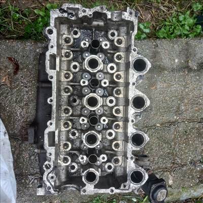 Ford Focus 1,6tdci hengerfej eladó.