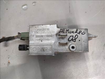 Ford Mondeo Mk4 elektromos kormányzár  7g913f880