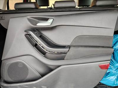 Ford Fiesta Mk7 Jobb első ajtókárpit