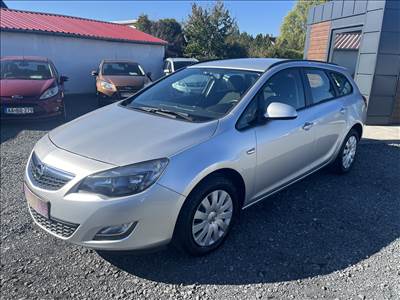 Eladó Opel Astra 1.4 Turbo (1364 cm³, 120 PS)