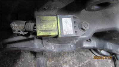 Hyundai i40 Ütközés érzékelő homlokfalon 