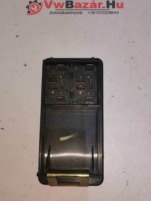 Ablakemelő kapcsoló AUDI 80 B4 2. kép