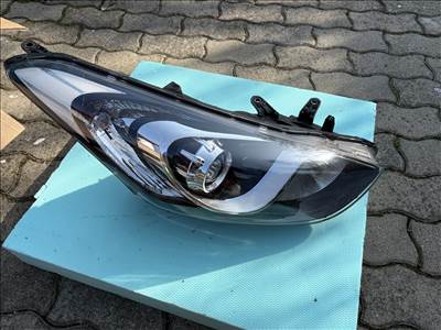 Hyundai i30 (GD) Jobb első lámpa 92102-a6020