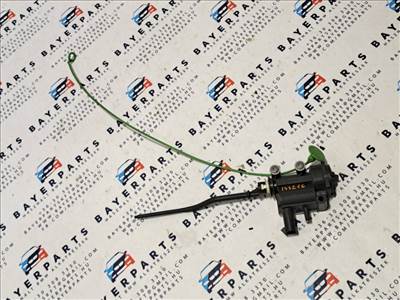 BMW E81 E87 LCI tankajtó tank ajtó zár nyitó központi zár motor