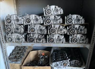 Ford Transit Connect Mk2 Vezérműtengelyház