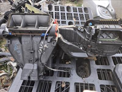 Volkswagen Caddy III Fütésbox