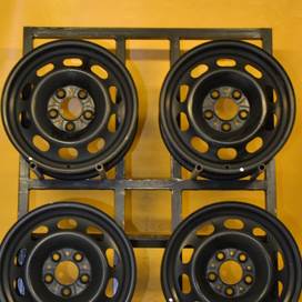 BMW (5095)KFZ9244 (MH) 16" 5x120 lemezfelni 