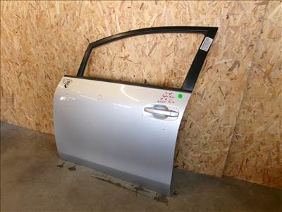 TOYOTA VERSO bal első ajtó 2010-2018