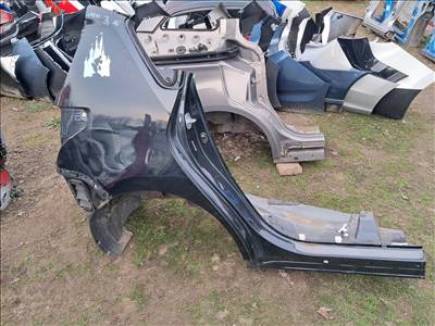 Toyota Verso I Jobb hátsó sárvédő negyed 