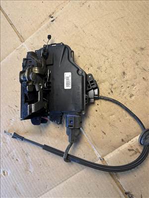 Volkswagen Golf V ajtózár  7l0839016