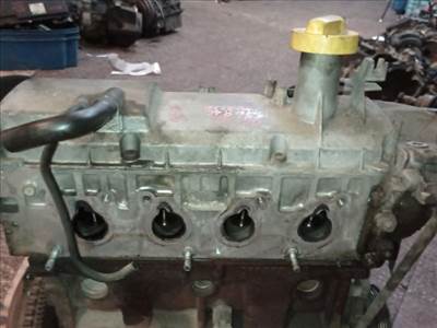 Renault Thalia I Hengerfej *155870* k7j700