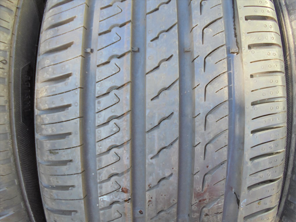  235/50 R18" új " Barum nyári gumi eladó 2. kép