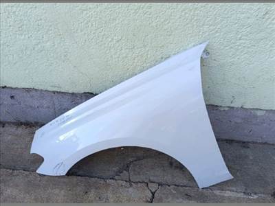 Audi A5 (B9 - 8W) Bal első Sárvédő 8b3821105