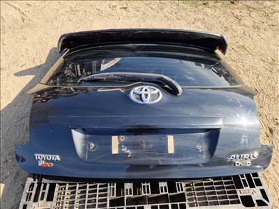 TOYOTA AURIS csomagtérajtó 