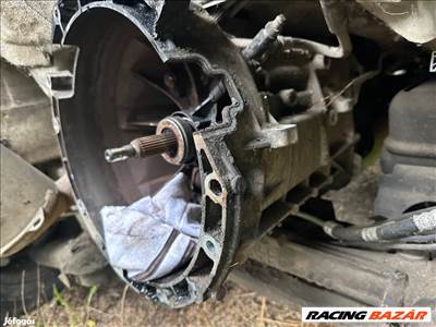 Ford Transit 2.4 tdci 6 sebességes váltó 