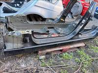 BMW 3-as sorozat E90, E91 jobb és bal küszöb