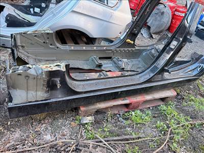 BMW 3-as sorozat E90, E91 jobb és bal küszöb