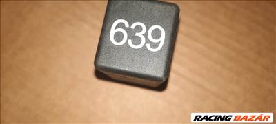Audi A8 3.0 TDI 639 izzitó relé 4e0907282a