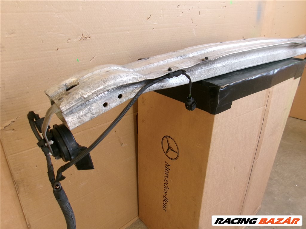 AUDI A4 A5 8K0 első lökhárító merevítő 2008-2012 8K0807113D 2. kép