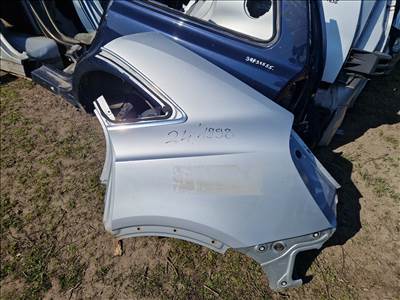 AUDI Q3 (8U) bal hátsó sárvédő 