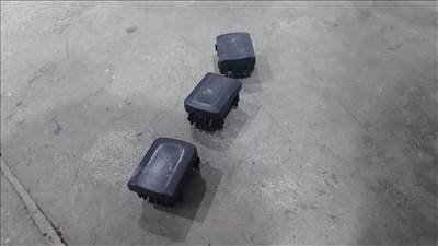 Audi A3 8L 97- Műszerfal műszerfalba középkonzol vakdugó vak dugó 8878