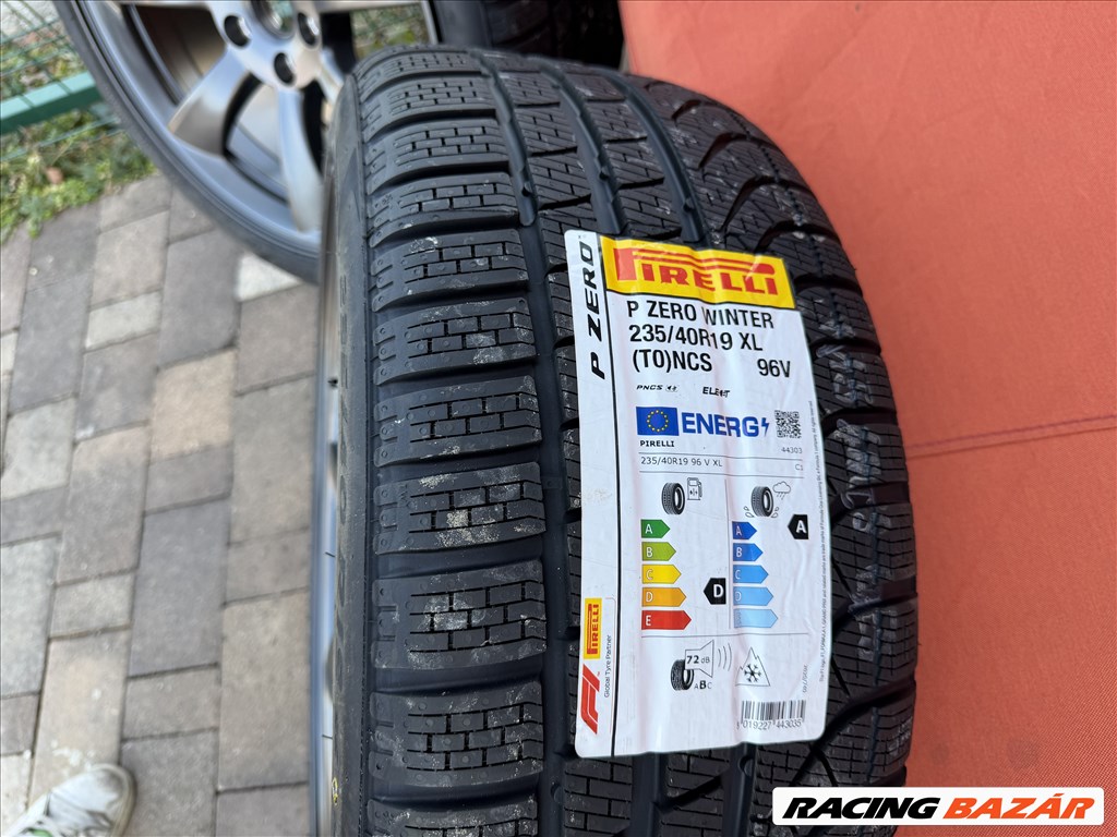 Model 3 Highland Performance 19" Performance felni és téli gumiabroncs 4. kép