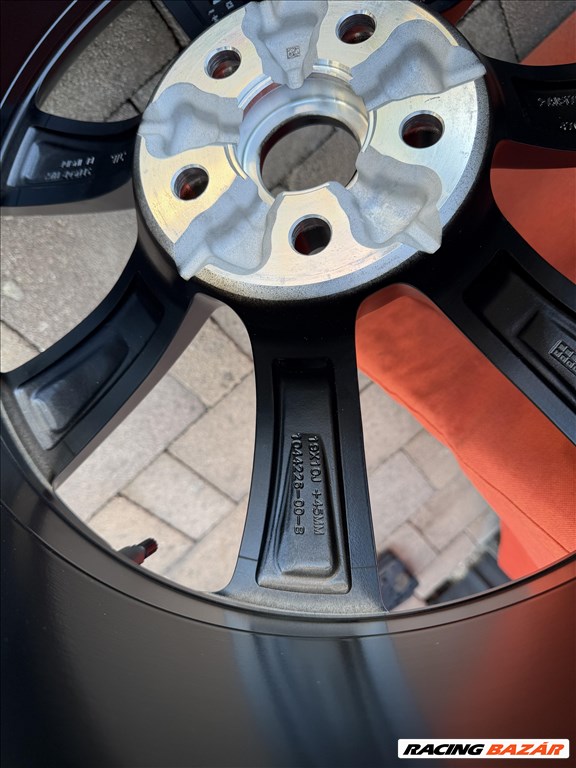 Model 3 Highland Performance 19" Performance felni és téli gumiabroncs 7. kép