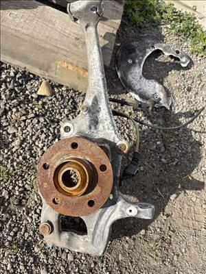 Audi A5 (B8 - 8T) jobb első csonkállvány  8k0407258e