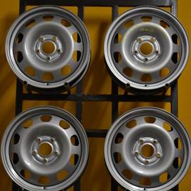 Dacia Duster-Nissan (3673)KFZ8873Új(MH) 16" 5x114,3 lemezfelni 