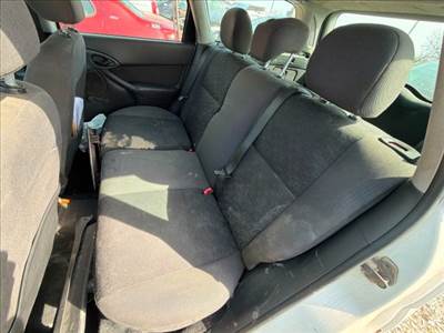 Ford Focus Mk1 Bal hátsó Biztonsági Öv Csat *159904*