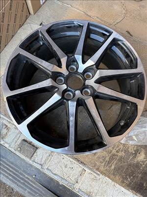 Toyota Yaris Cross (XP210) alufelni 42611-0dn00