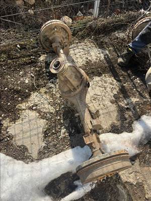 Hátsó híd / differenciálmű Mitsubishi L200