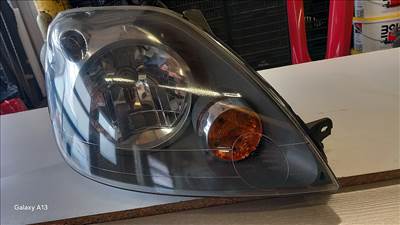 Ford Fiesta MK6 Eladó gyári, bontott jobb első lámpa, Újszerű. Bubi lámpás