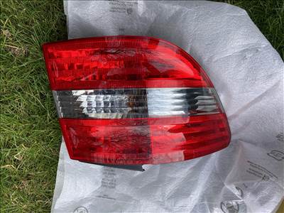 Mercedes B-osztály W245 hátsó lámpa gyári új 1698200377-16982013 714027520713