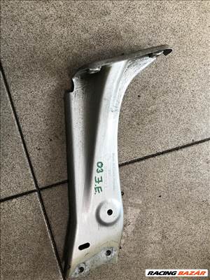 Skoda Octavia III jobb első sárvédő tartó 5E0821142