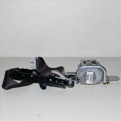 Jeep Grand Cherokee (WK2) biztonsági öv feszítővel