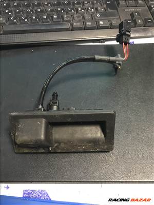 Volkswagen Tiguan II csomagtér nyitó / tolató kamera 5na827566d